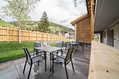 高级一卧室带阳台公寓