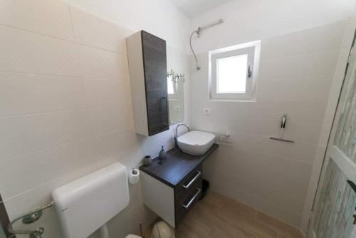 两卧室联排别墅