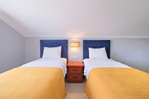 带阳台的三卧室公寓