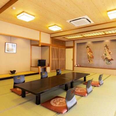 Japanese-Style Family Room-Non-Smoking