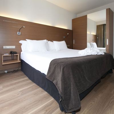 雙人間（含停車位） 薩拉戈薩文希真特羅酒店優惠