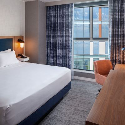 特大床房 Hampton Inn Boston Seaport District優惠