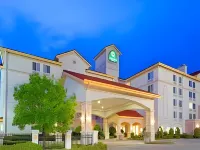 La Quinta Inn & Suites by Wyndham DFW Airport South / Irving Hotel a 