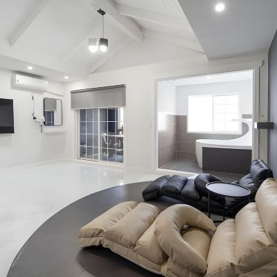 Premium (Duplex, SPA, Netflix Available) 경주 디어포르마펜션 쿠폰