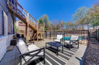 Private Apartment with pool, 5 min to downtown