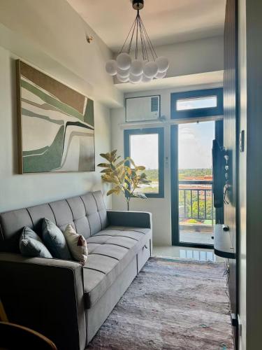 带阳台和露台的双卧室公寓