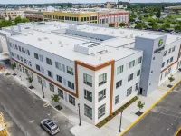 Element Hampton Peninsula Town Center Hotel di Hampton