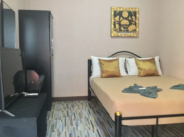 ห้องสแตนดาร์ดพร้อมเครื่องปรับอากาศ