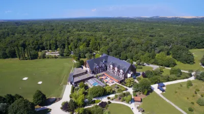 Domaine de la Foret D’Orient Hotel Restaurant Spa & Golf Hotel a 