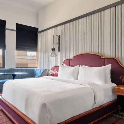 Deluxe King Room Detroit Foundation Hotel Promo Code