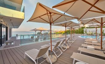 Amphora Hotel - Housity
