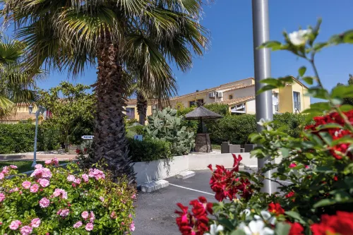 Brit Hotel Confort Hélios Agde