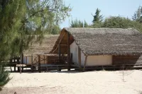 Campement Lodge Océan & Savane Hotels in 
