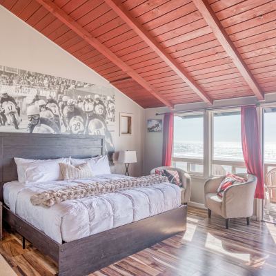 Standard Room, 1 King Bed, Kitchenette, Partial Ocean View Moolack Shores Inn Promo Code