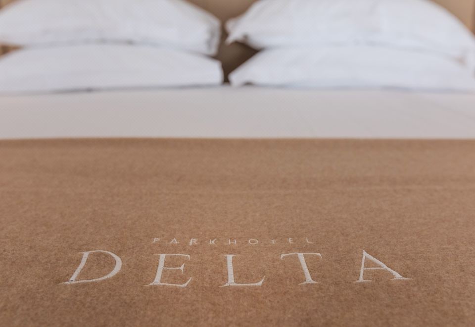 Villa Favorita - Parkhotel DeltaDeluxe Room