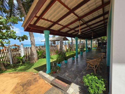 带海景豪华三人房