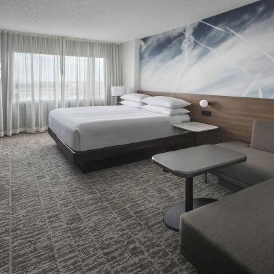 king (Concierge Level) Newark Liberty International Airport Marriott Promo Code