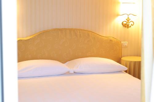 双人房（带独立浴室）