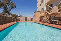 Holiday Inn Express & Suites BAKERSFIELD CENTRAL by IHG