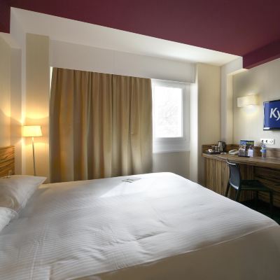 Superior Room-1 Double Bed 2 Single Beds