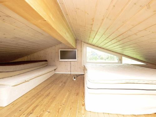 五卧房（假日）