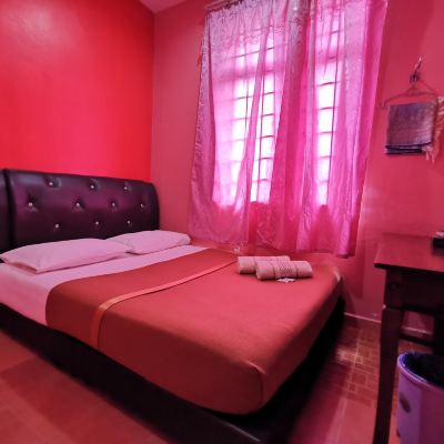 Bilik Double Standard Kupon SPOT ON 89865 Hotel Titiwangsa Gm