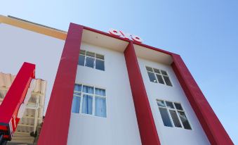 OYO Flagship 318 K1 UPN Rungkut Madya - Housity