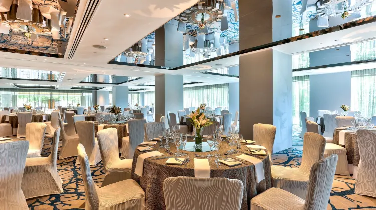 Hilton Kota Kinabalu Dining/Restaurant