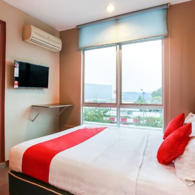 Bilik Deluxe Double Kupon OYO 90282 Hotel Taj (Seksyen 7)