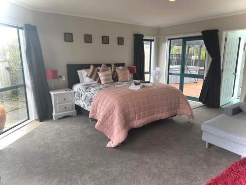 豪华特大床套房