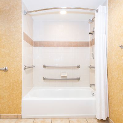 Mobility Hearing Access One Bedroom Queen Suite with Tub Hilton Phoenix Resort at the Peak Promo Code