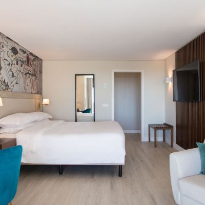 Deluxe Queen Room with Balcony Four Points by Sheraton Sesimbra Promo Code