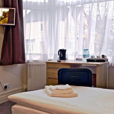 Standard Double Room with Double Bed Central Hotel Golders Green Promo Code