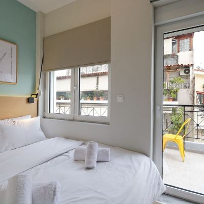Studio Queen Suite with Balcony Hercules Residence Promo Code