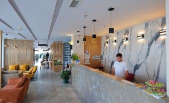 Hotel Bar Restaurant Triumf Shengjin - Housity