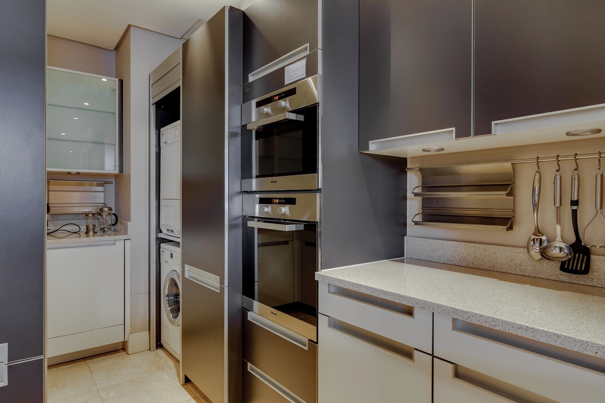 Mountain Marina Luxury Apartments两卧室豪华首选私人泳池2