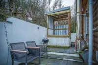The Lodge - 1 Bedroom - Freshwest Beach Retreat Hotels in Stackpole