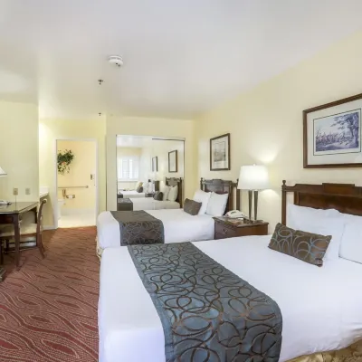 Campbell Inn Hotel Отели рядом с достопримечательностью «Штаб-квартира компании eBay»
