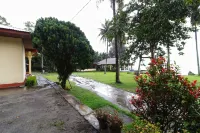 Tuk Tuk Timbul Bungalows Hotéis em 