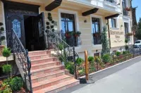 Pensiunea Nora Hotels in 