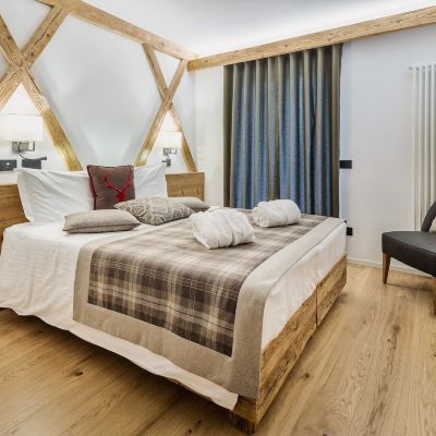 Deluxe Pomagagnon Camina Suite & Spa Promo Code