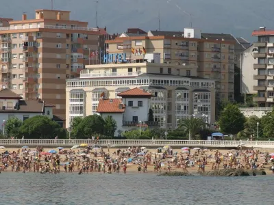 Las Rocas Playa Hotel Отели в г. 