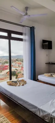 Hôtel H1 Fianarantsoa Hotele w: 