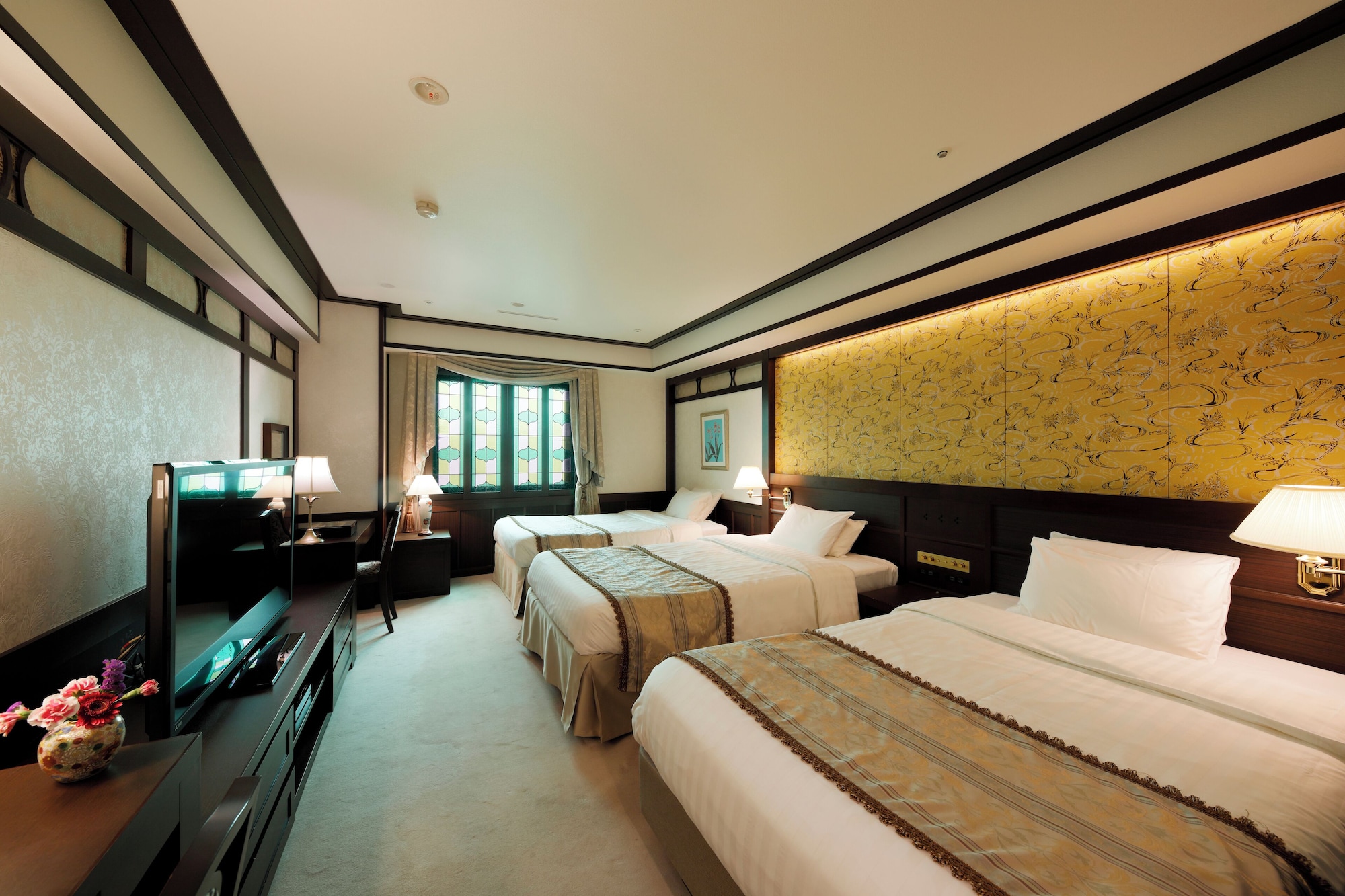 3人行政房（2张半双人床，1张加床），禁烟