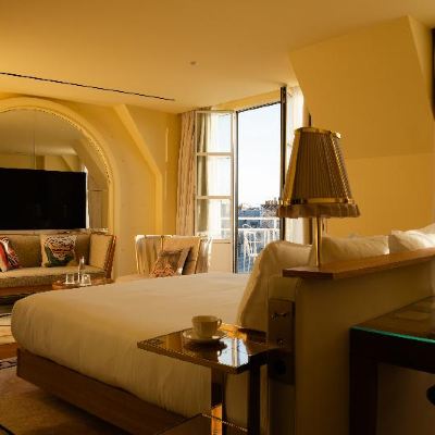 Valentine Suite 9Confidentiel Promo Code