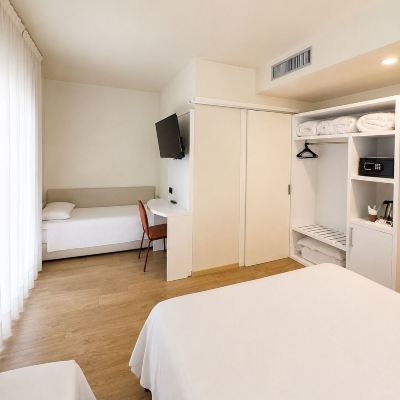 Quadruple Room-Mobility Accessible Spa Hotel Parigi 2 Promo Code