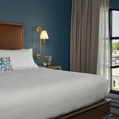 King Suite with Sofa Bed The Memphian, a Tribute Portfolio Hotel Promo Code
