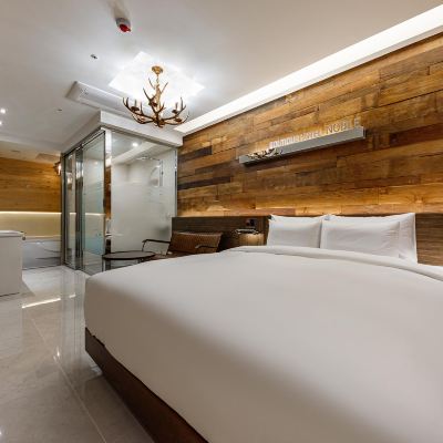 디럭스 (1 Pc) (넷플릭스 뷰) Daegu Hyeonpung Hotel Noble 쿠폰