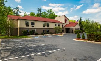 Red Roof Inn Hendersonville