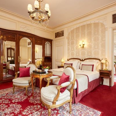 Premium Room Hôtel Raphael Promo Code